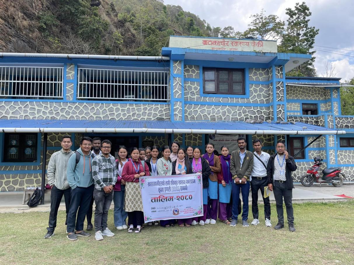 तालिम सम्पन्न पश्चात लिइएको तस्विर